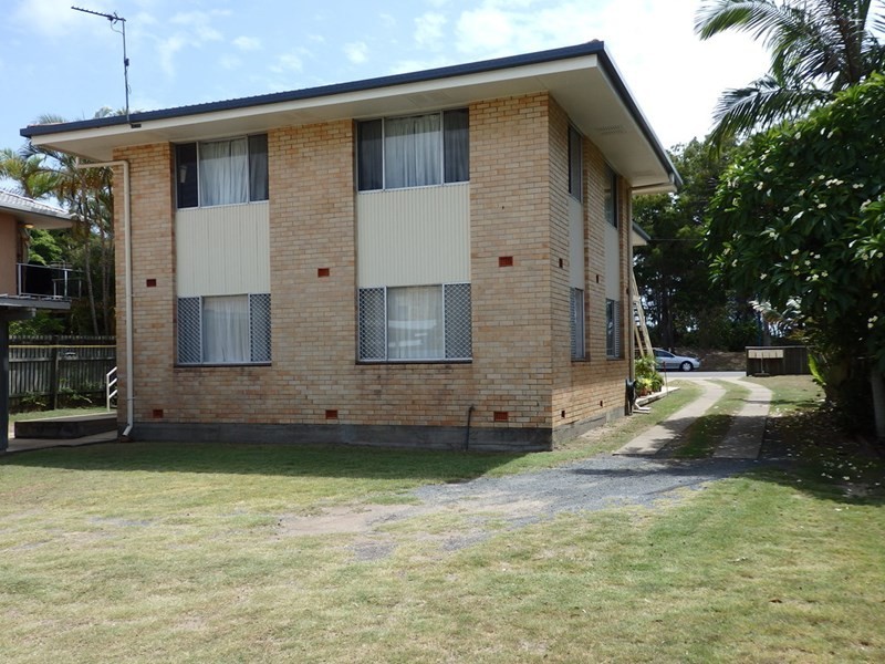379 Esplanade, Scarness QLD 4655