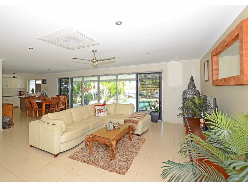 18 Spoonbill Way, Eli Waters QLD 4655