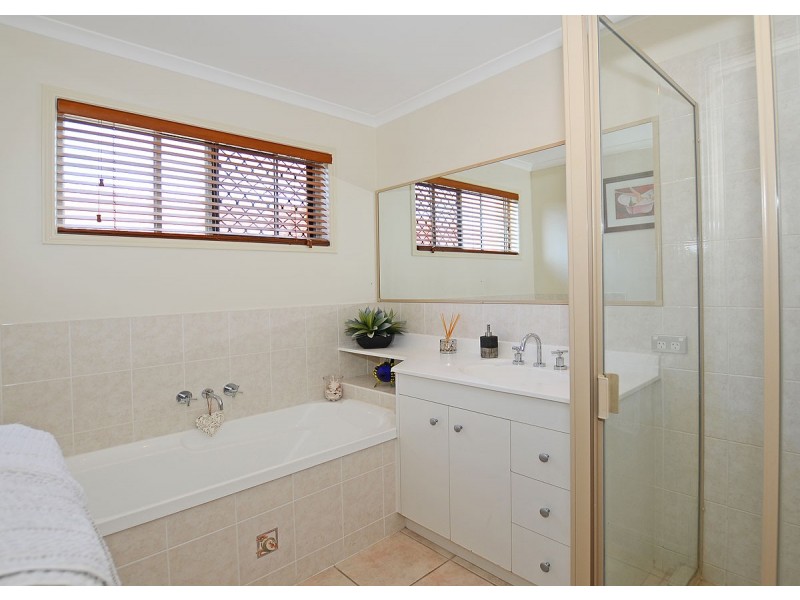 18 Spoonbill Way, Eli Waters QLD 4655