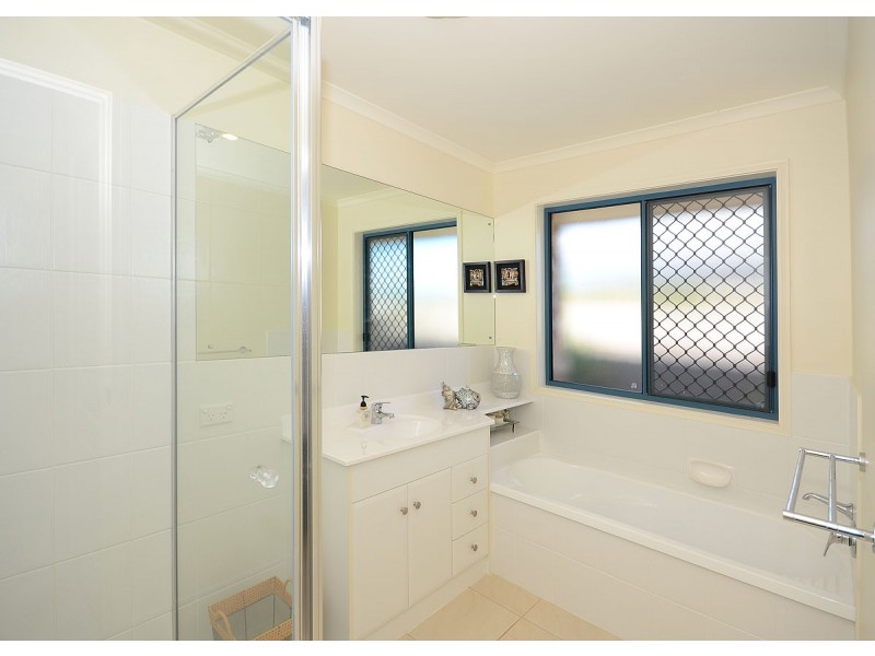 37 Pembridge Circuit, Urraween QLD 4655