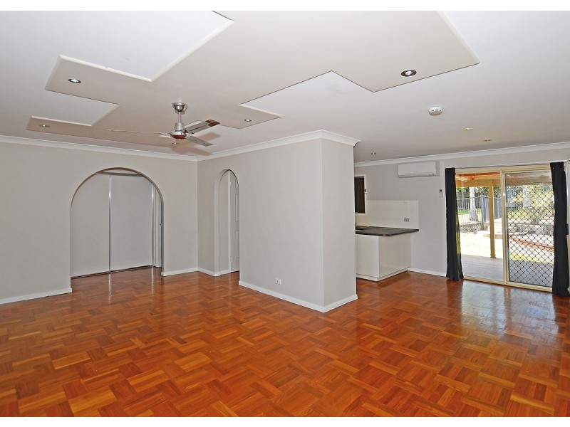 14 Johnston Boulevard, Urraween QLD 4655