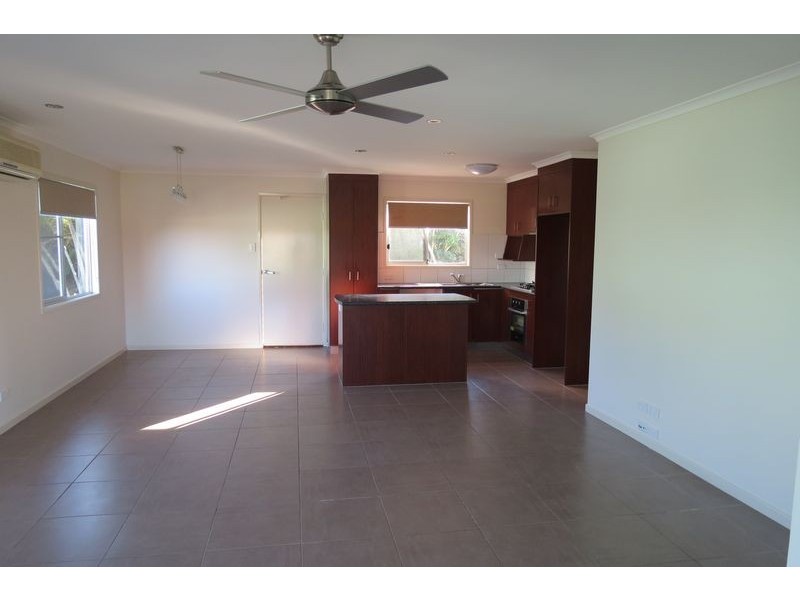 27 Murphy Street, Point Vernon QLD 4655