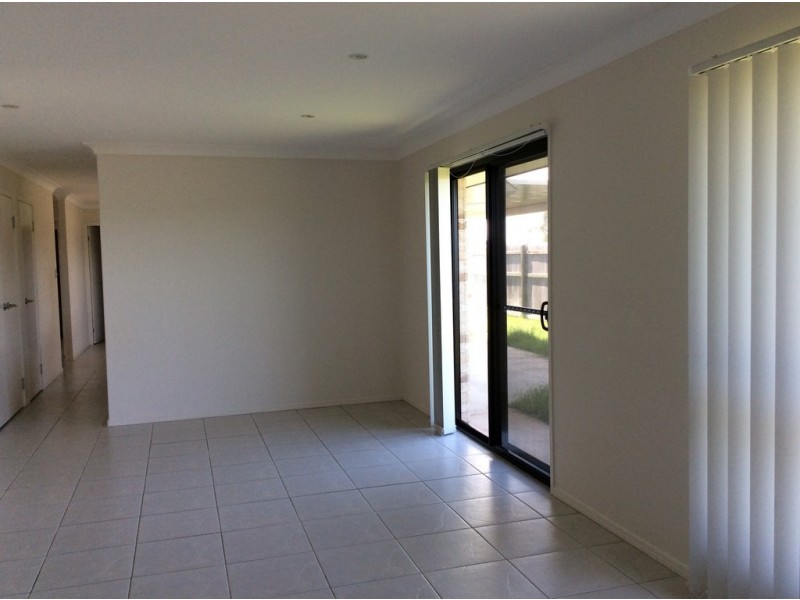 58 Dougan Street, Point Vernon QLD 4655