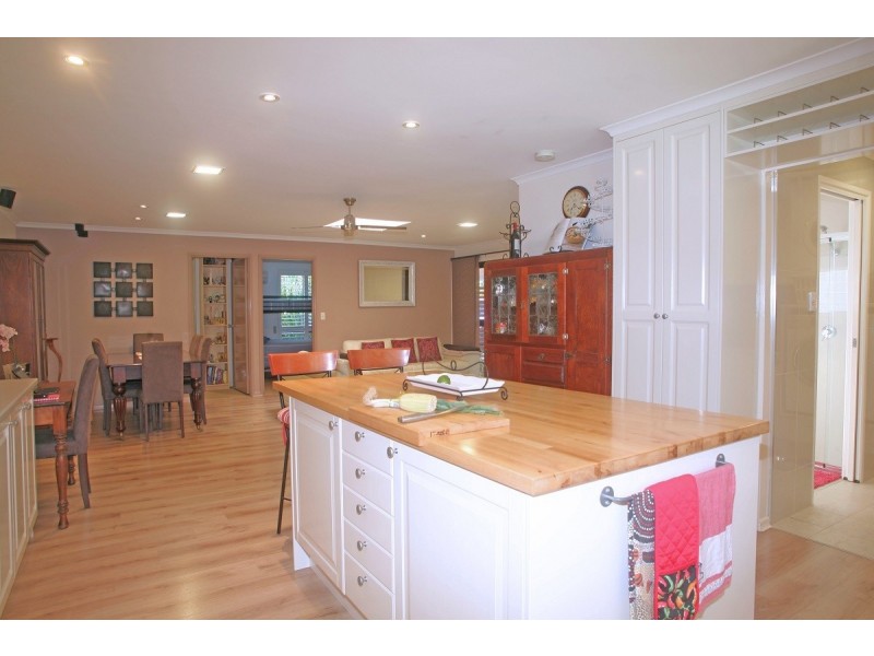 108 Boundary Rd, Torquay QLD 4655
