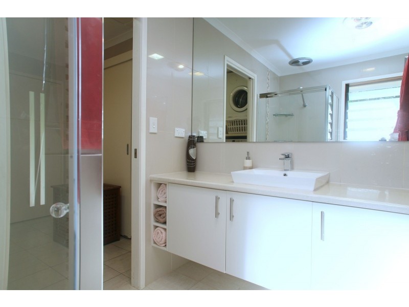 108 Boundary Rd, Torquay QLD 4655