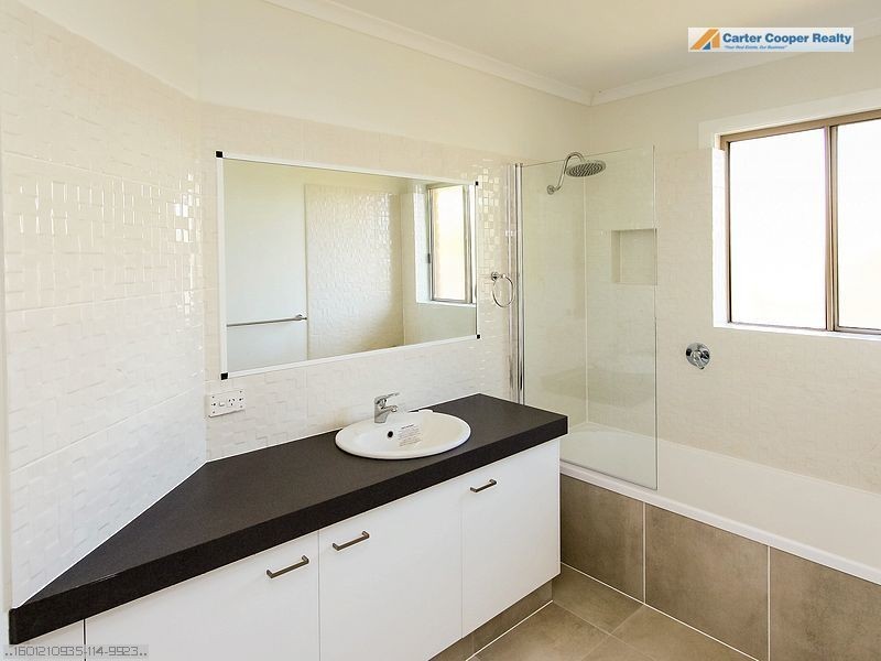 9 Phoenix Court, Kawungan QLD 4655