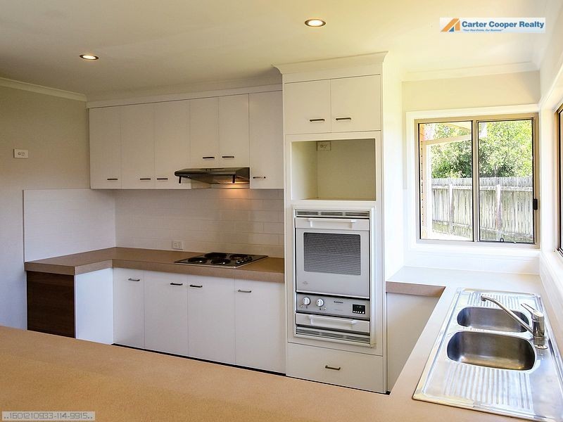 9 Phoenix Court, Kawungan QLD 4655