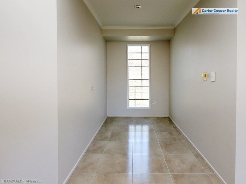 9 Phoenix Court, Kawungan QLD 4655