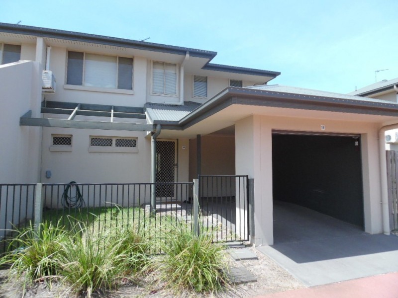 18/1 Ibis Boulevard, Eli Waters QLD 4655