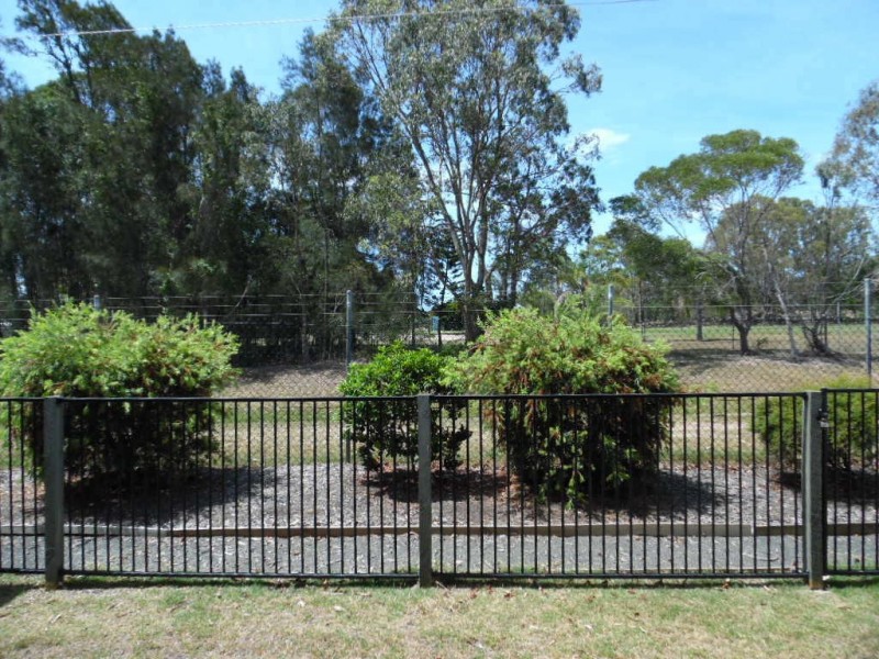 18/1 Ibis Boulevard, Eli Waters QLD 4655