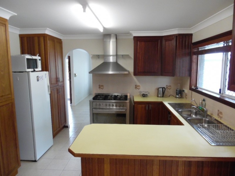 31 Christine Avenue, Torquay QLD 4655
