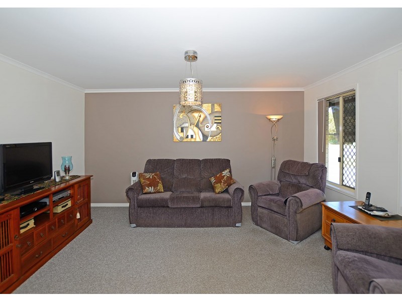 4 Alison Drive, Torquay QLD 4655