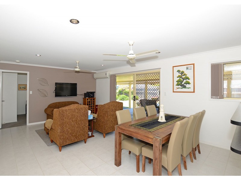 4 Alison Drive, Torquay QLD 4655