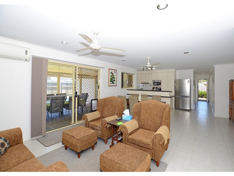 4 Alison Drive, Torquay QLD 4655