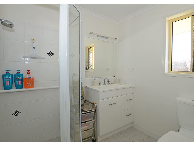 4 Alison Drive, Torquay QLD 4655