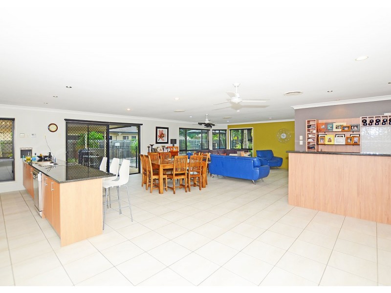 6 Rosedale Drive, Wondunna QLD 4655