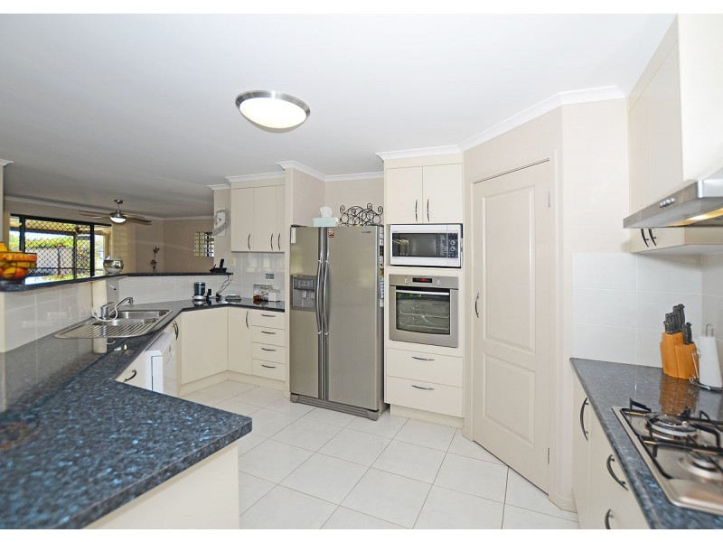 13 Cockatiel Court, Dundowran Beach QLD 4655