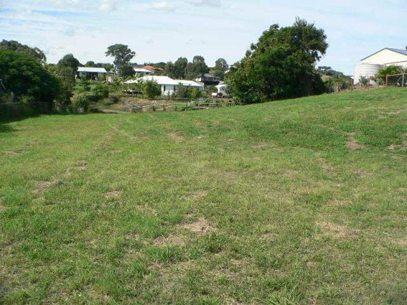 10 Mac Stocks Drive, Dundowran Beach QLD 4655
