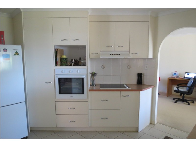 3 Ruddiman Court, Torquay QLD 4655
