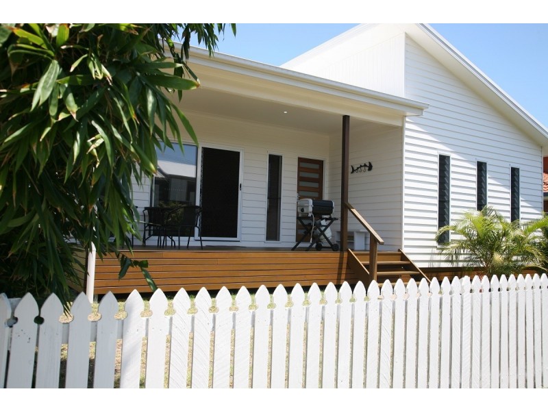 188 Cypress Street, Urangan QLD 4655