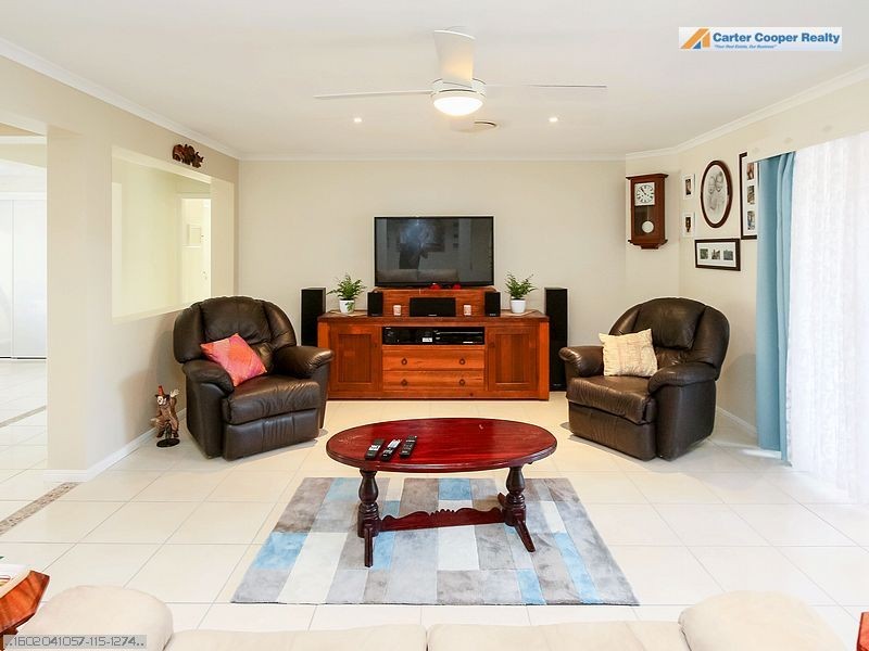 39 Senorita Parade, Urangan QLD 4655