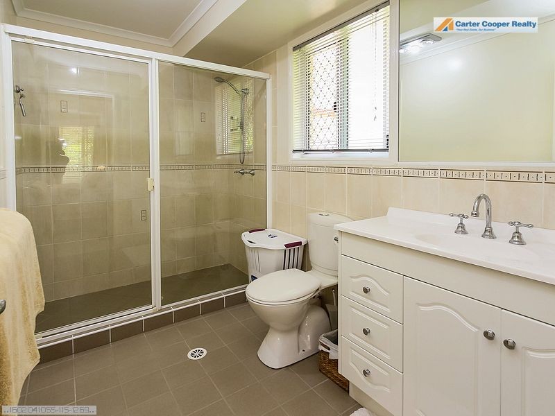 39 Senorita Parade, Urangan QLD 4655