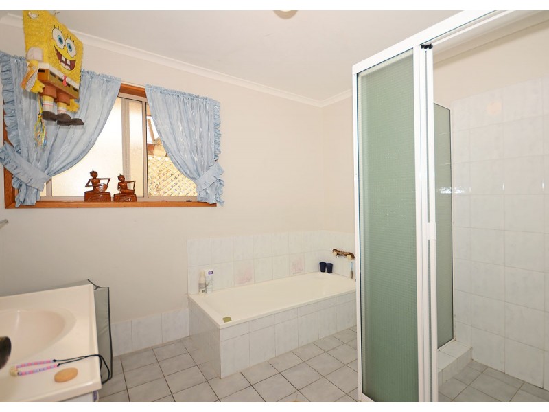 44 Haydn Drive, Kawungan QLD 4655