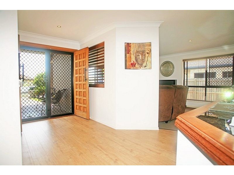 8 Surrey Court, Kawungan QLD 4655