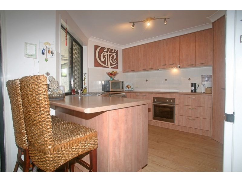 8 Surrey Court, Kawungan QLD 4655