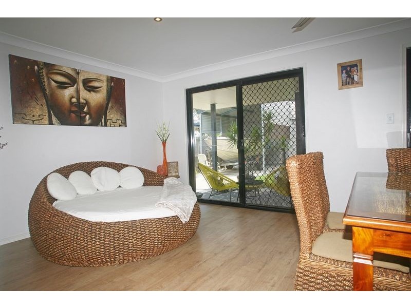 8 Surrey Court, Kawungan QLD 4655