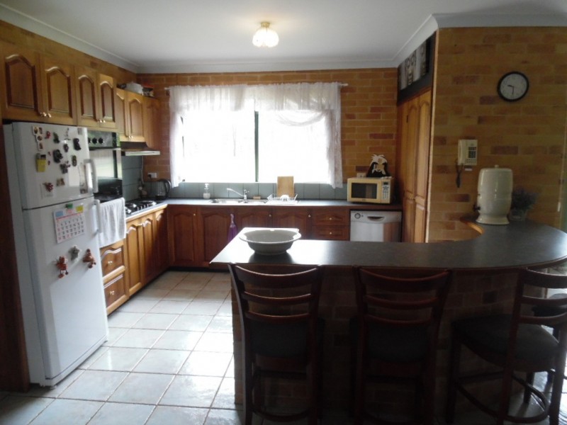 190 Elizabeth Street, Urangan QLD 4655