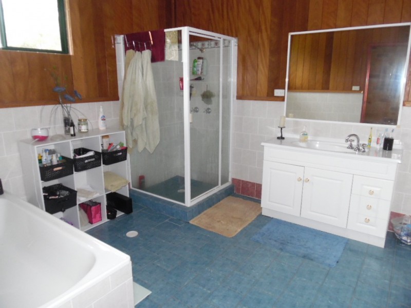 190 Elizabeth Street, Urangan QLD 4655