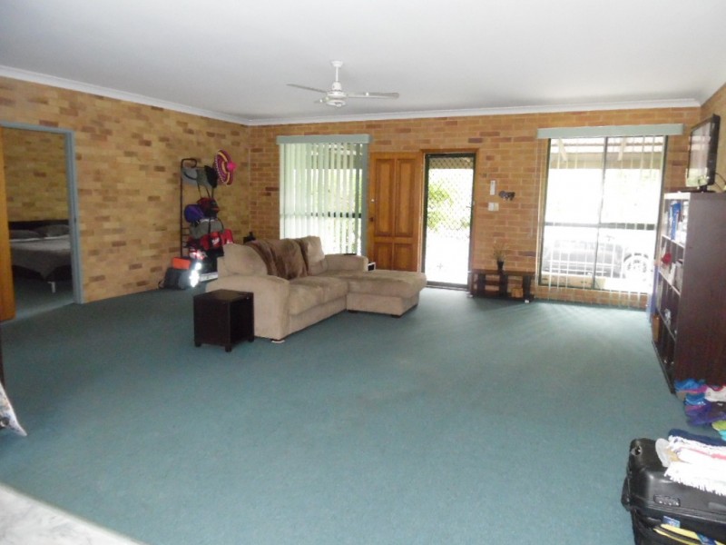190 Elizabeth Street, Urangan QLD 4655