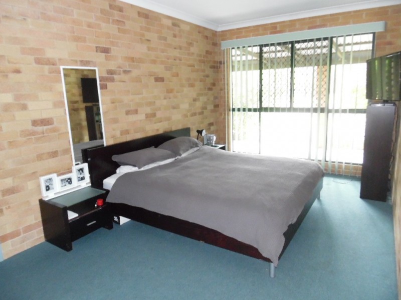 190 Elizabeth Street, Urangan QLD 4655