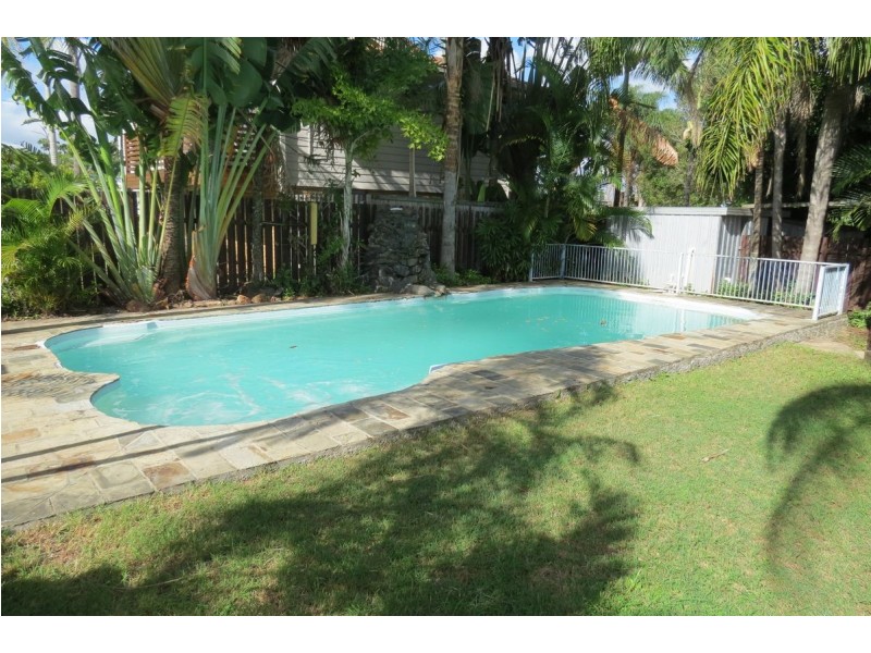 73 Corfield Street, Point Vernon QLD 4655