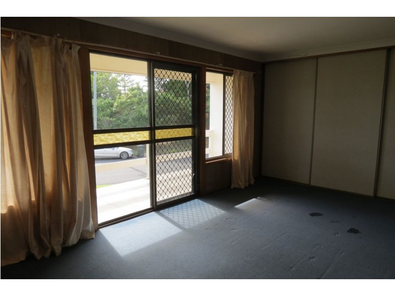 73 Corfield Street, Point Vernon QLD 4655