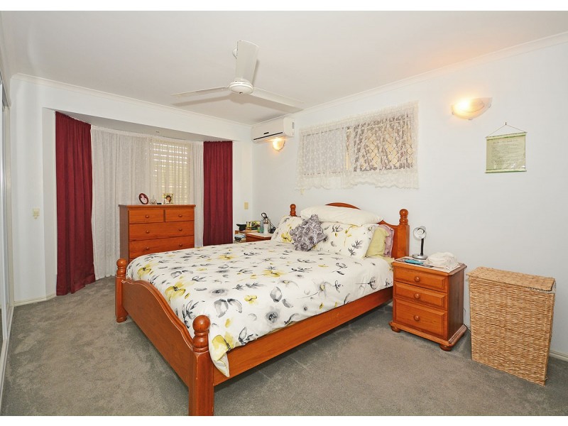 4 Silvereye Court, Eli Waters QLD 4655