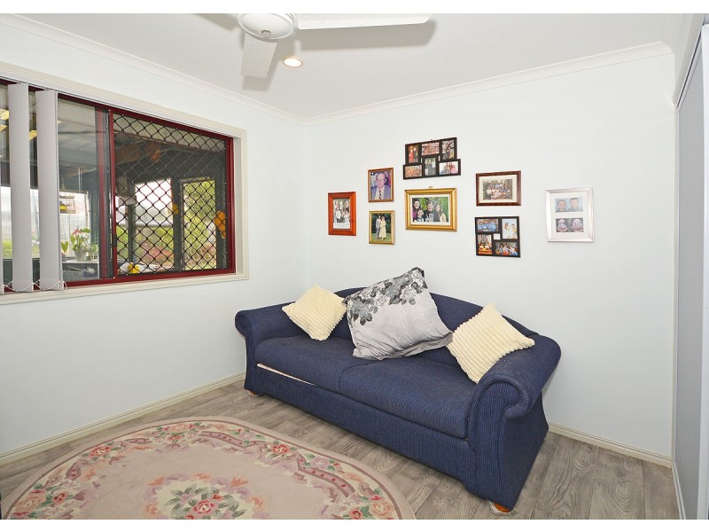 4 Silvereye Court, Eli Waters QLD 4655