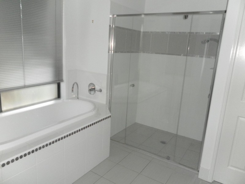 11 Boat Harbour Drive, Urraween QLD 4655