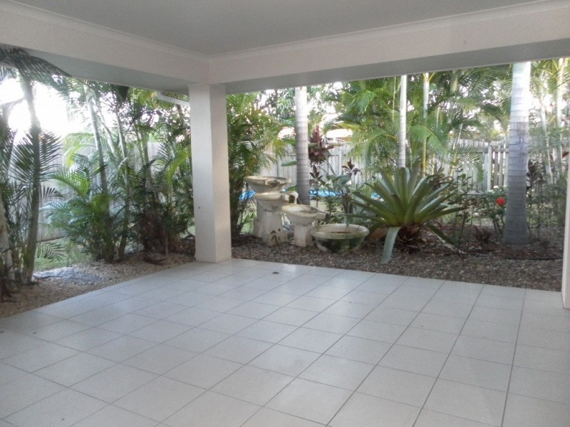 11 Boat Harbour Drive, Urraween QLD 4655