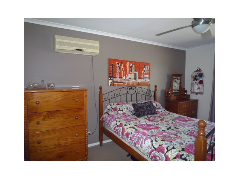 8 Verden Drive, Urangan QLD 4655