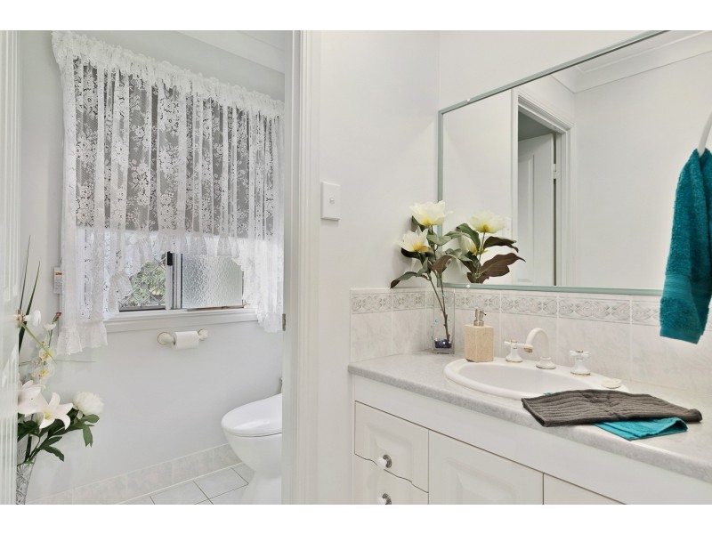 1 Goroka Street, Kawungan QLD 4655