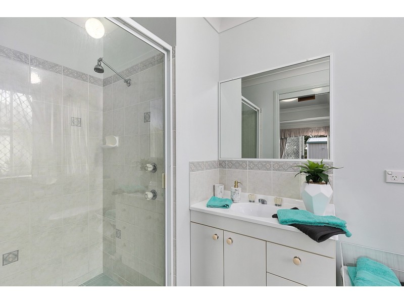 1 Goroka Street, Kawungan QLD 4655