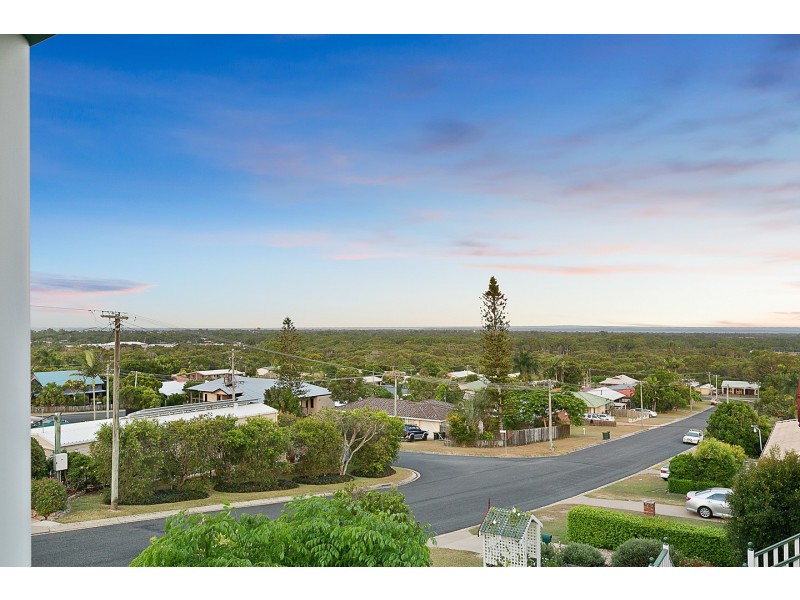 1 Goroka Street, Kawungan QLD 4655