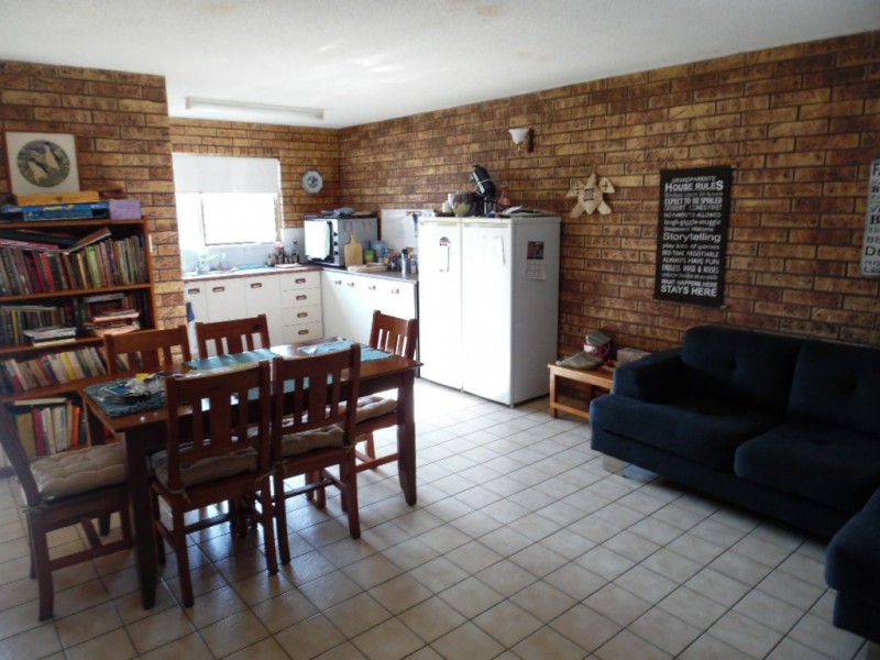 199 Cypress Street, Urangan QLD 4655