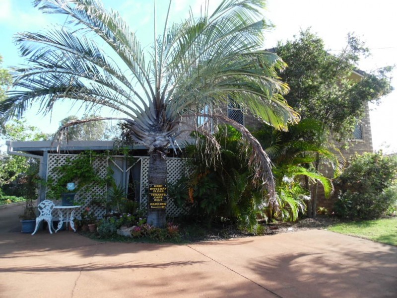 199 Cypress Street, Urangan QLD 4655