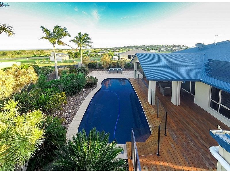 5 Woongoolbver Court, River Heads QLD 4655