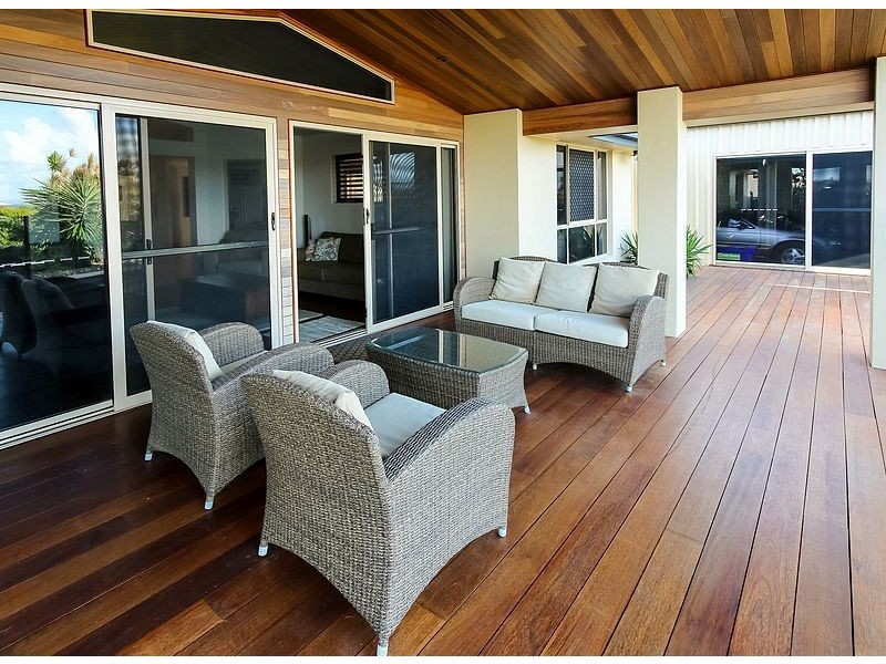 5 Woongoolbver Court, River Heads QLD 4655