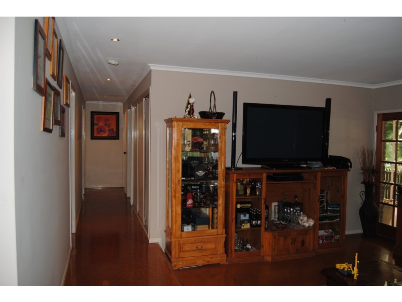 11 Valfern Court, Dundowran QLD 4655