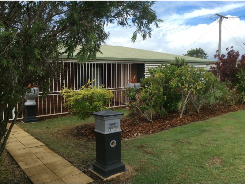 796 Boat Harbour Drive, Urangan QLD 4655